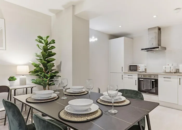 - Modern - Prime Location Apartamento