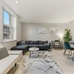 - Modern - Prime Location Leeds (West Yorkshire)