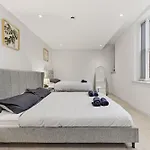 - Modern - Prime Location Appartement