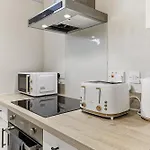 Apartamento - Modern - Prime Location