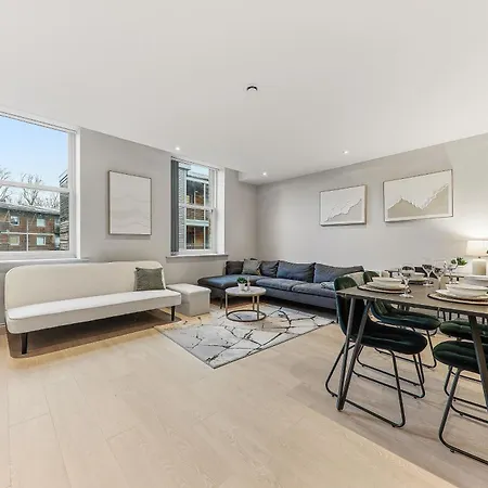 - Modern - Prime Location